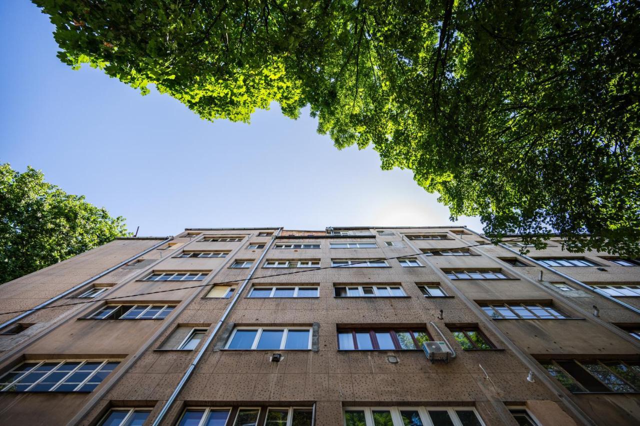 Cozy One-Bedroom Apartment Near City Center Сараево Екстериор снимка