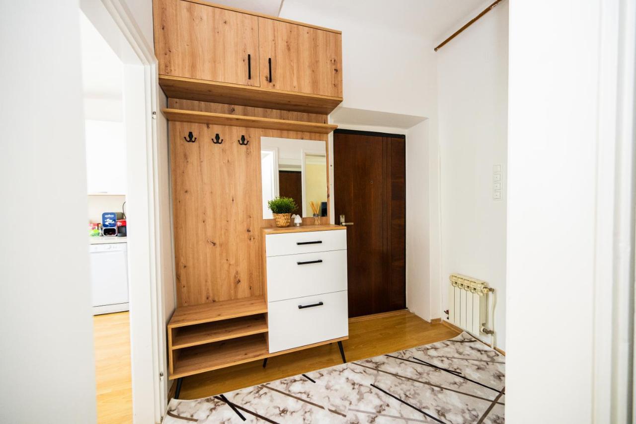Cozy One-Bedroom Apartment Near City Center Сараево Екстериор снимка