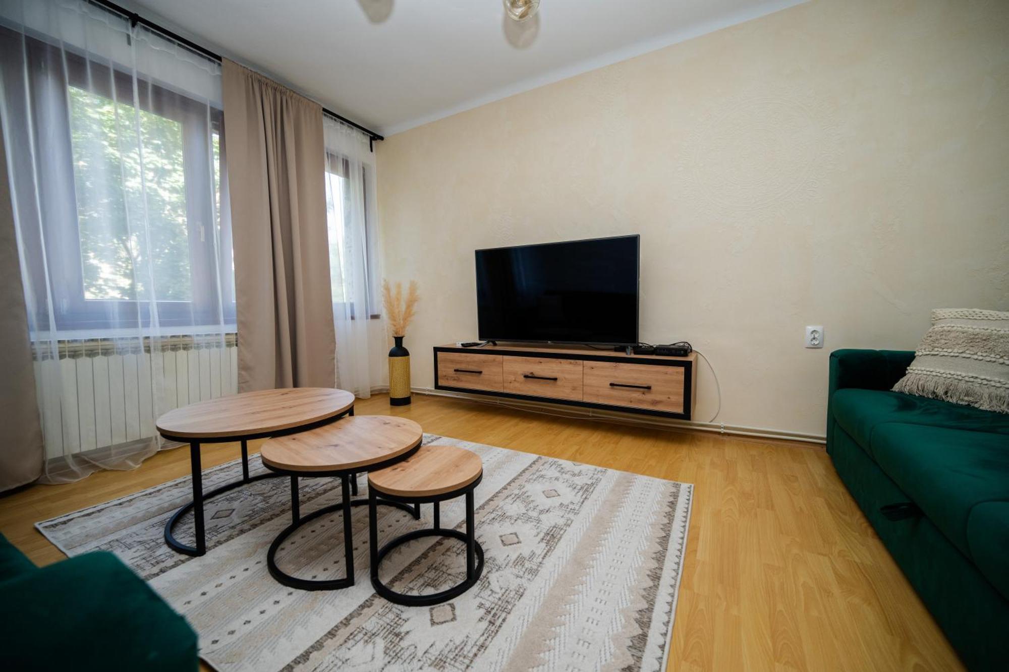 Cozy One-Bedroom Apartment Near City Center Сараево Екстериор снимка