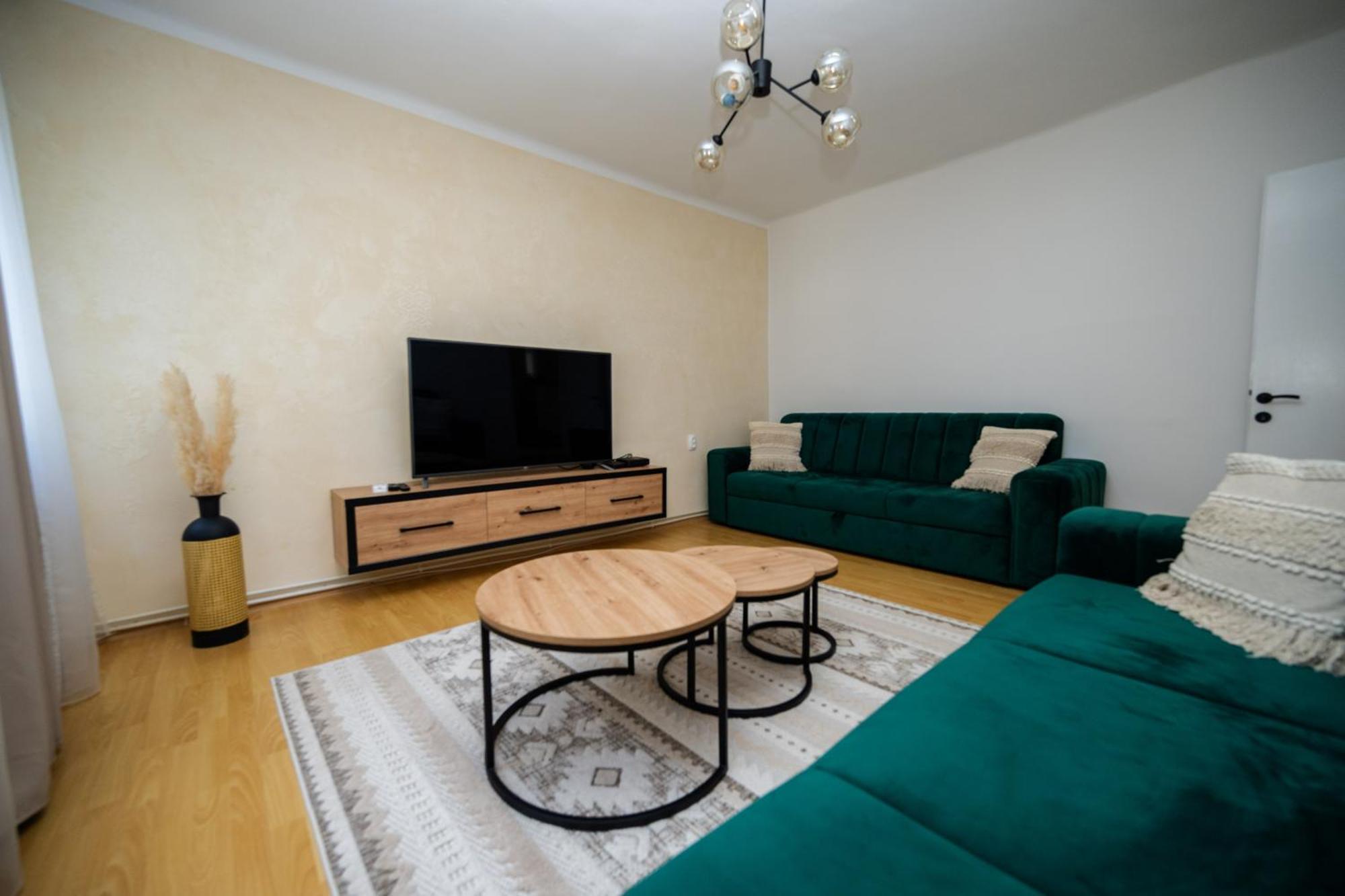 Cozy One-Bedroom Apartment Near City Center Сараево Екстериор снимка